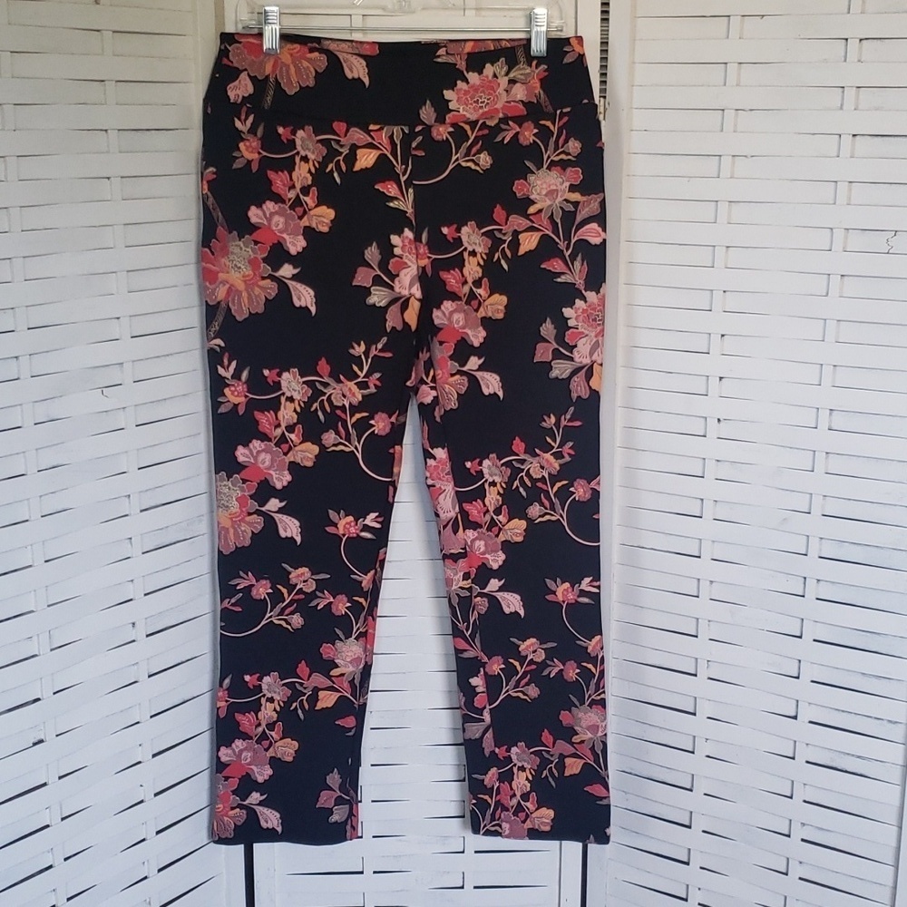 Soft Surroundings black floral high rise straight fitted crop pants M